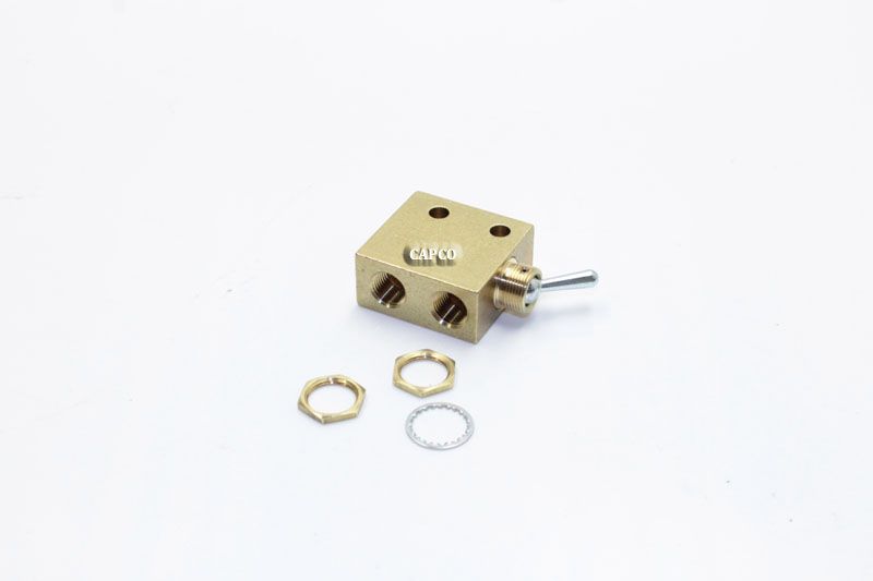 CZ.....151620.... VALVE, 3-WAY (OEM) Gardner Denver - Image 1